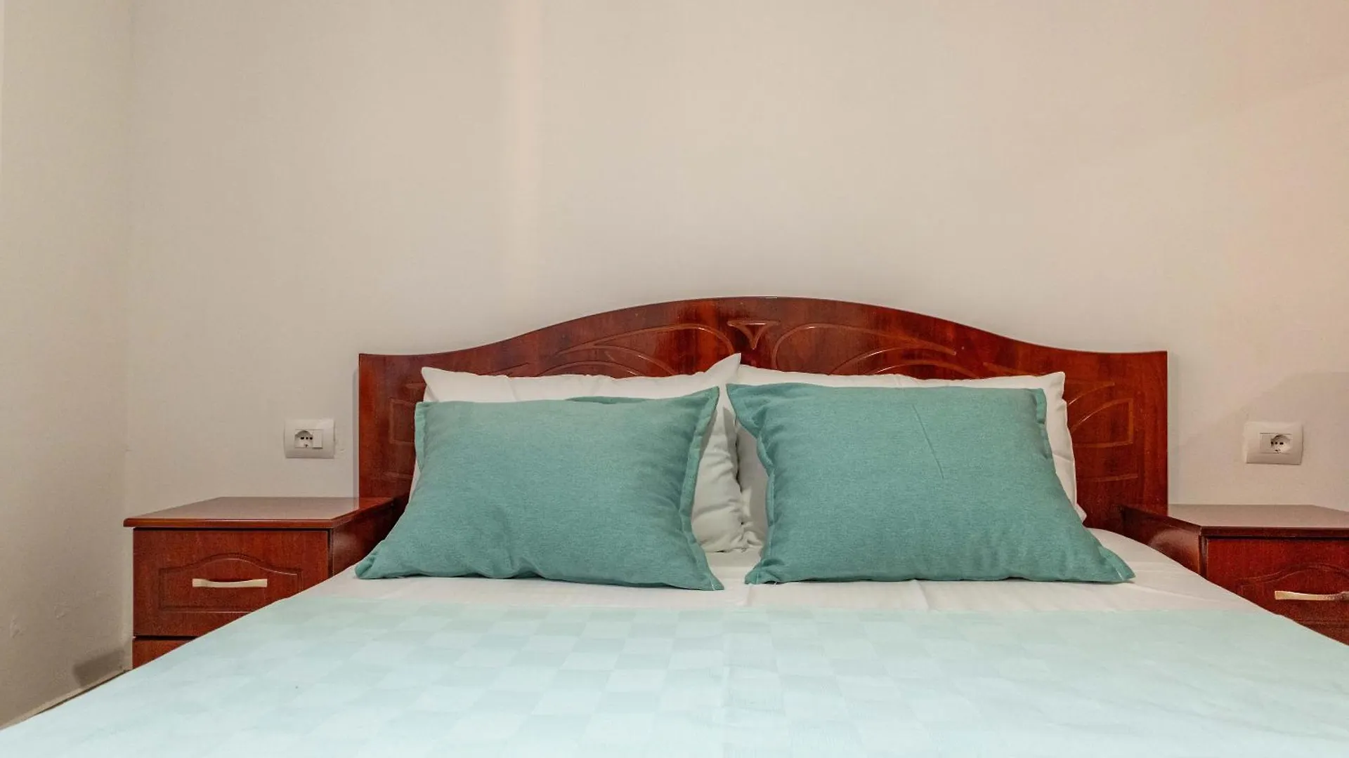 Aldi'S Guesthouse Cuke Guest house