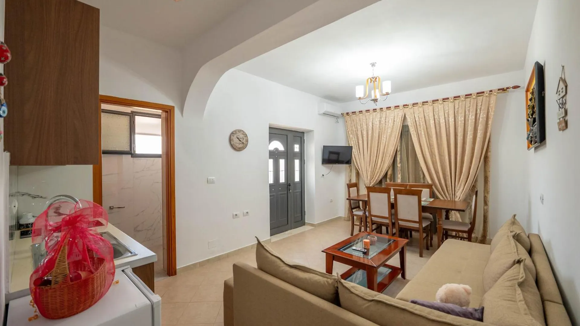 Guest house Aldi'S Guesthouse Cuke